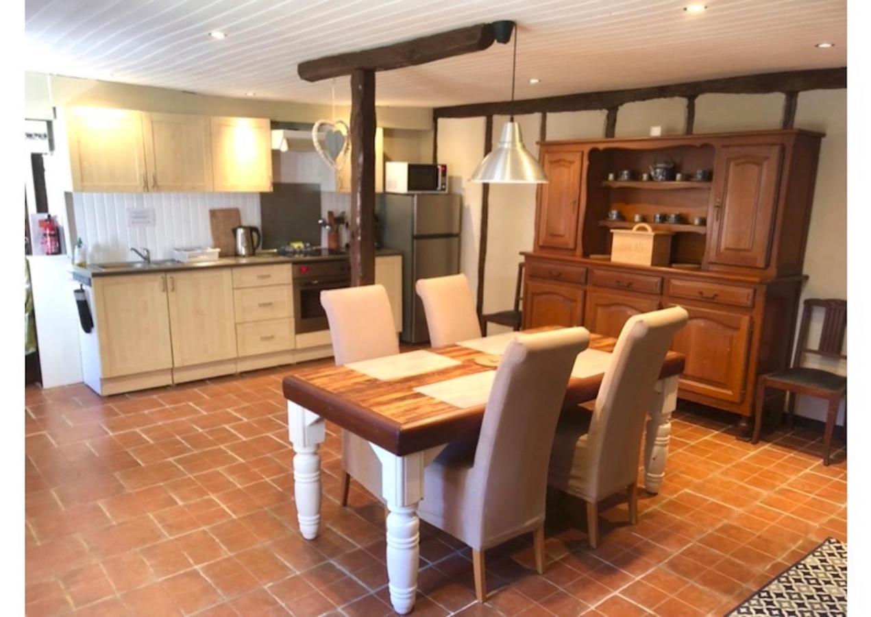 Maison Loubignac at Les Vergnes Gites Exideuil-sur-Vienne Extérieur photo