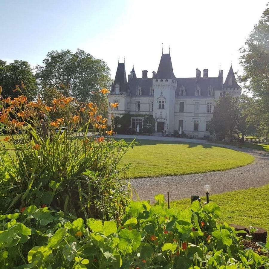 Maison Loubignac at Les Vergnes Gites Exideuil-sur-Vienne Extérieur photo