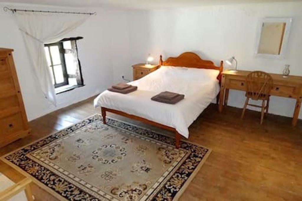 Maison Loubignac at Les Vergnes Gites Exideuil-sur-Vienne Extérieur photo